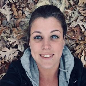 Meet your Posher, Loni